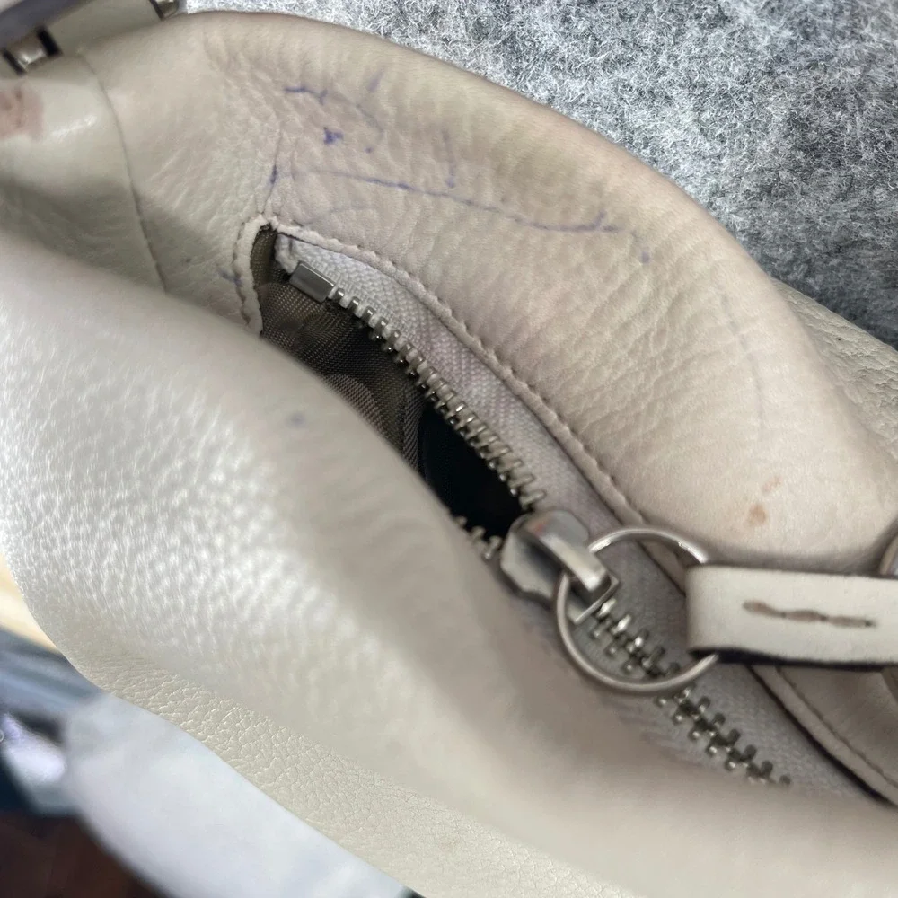 Coach Legacy Hobo Bag Womens Medium Cream Pebble Leather Tassel F04S-1429 Duffel
